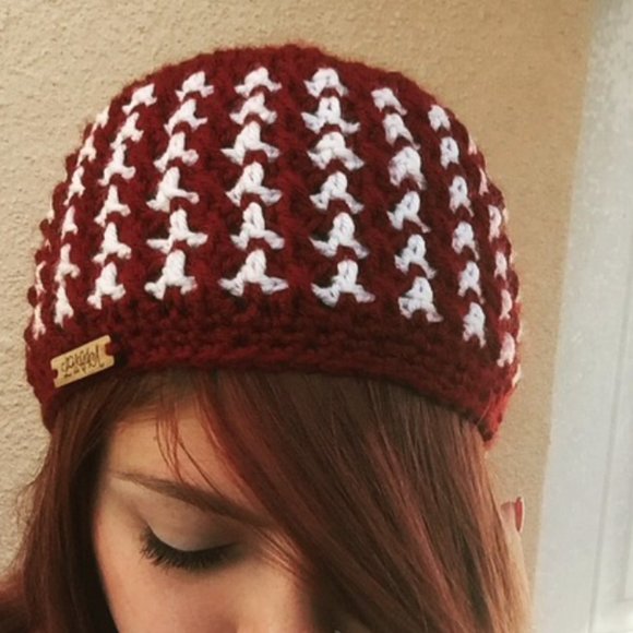 Brand New Handmade Crochet Simple Fitted Beanie for Teens or Adult - Picture 4 of 4